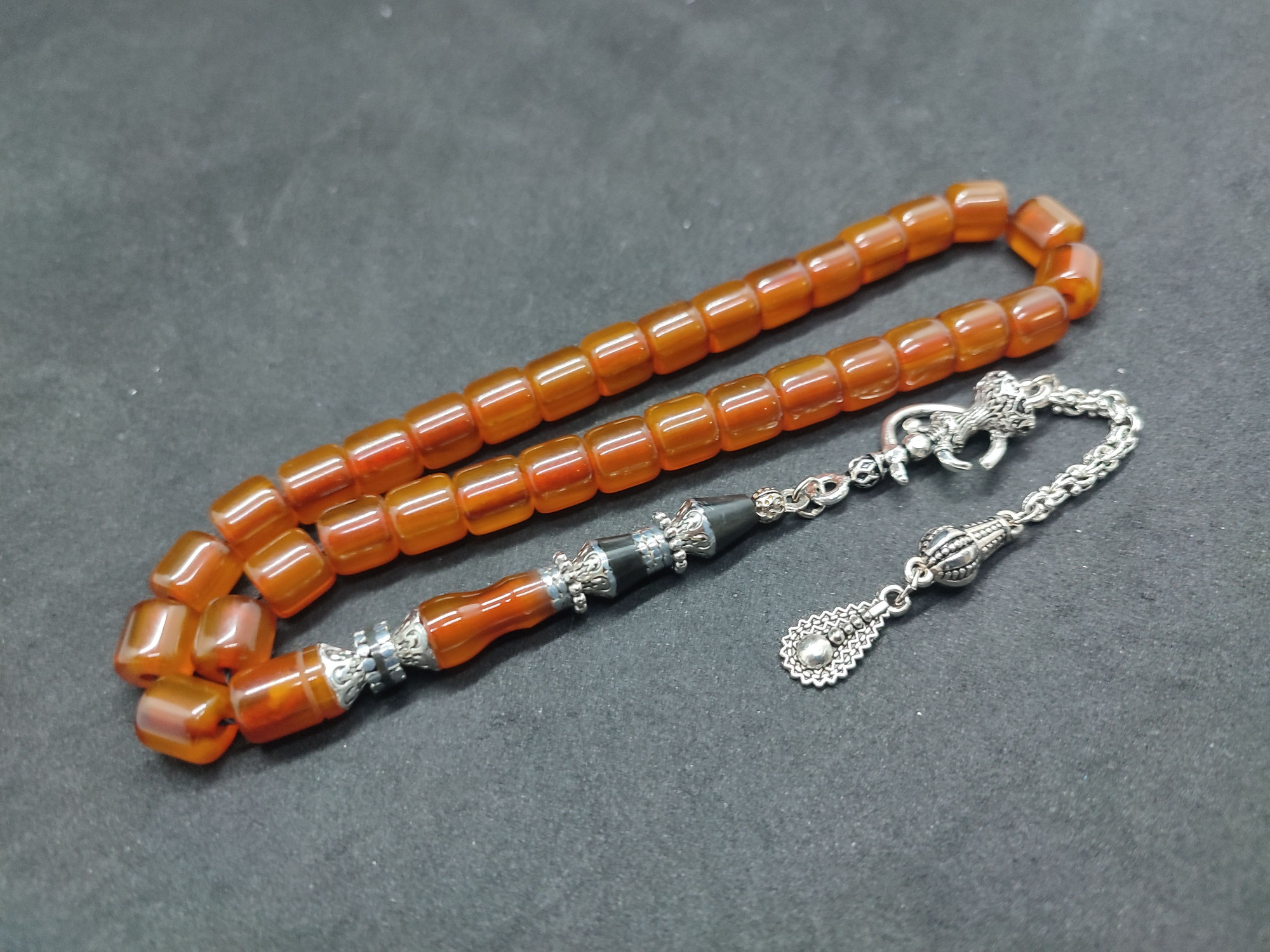 475 Ayar Gümüş Püskül 475 Ayar Gümüş Nakkaş Sıkma Kehribar Sertifikalı 9510