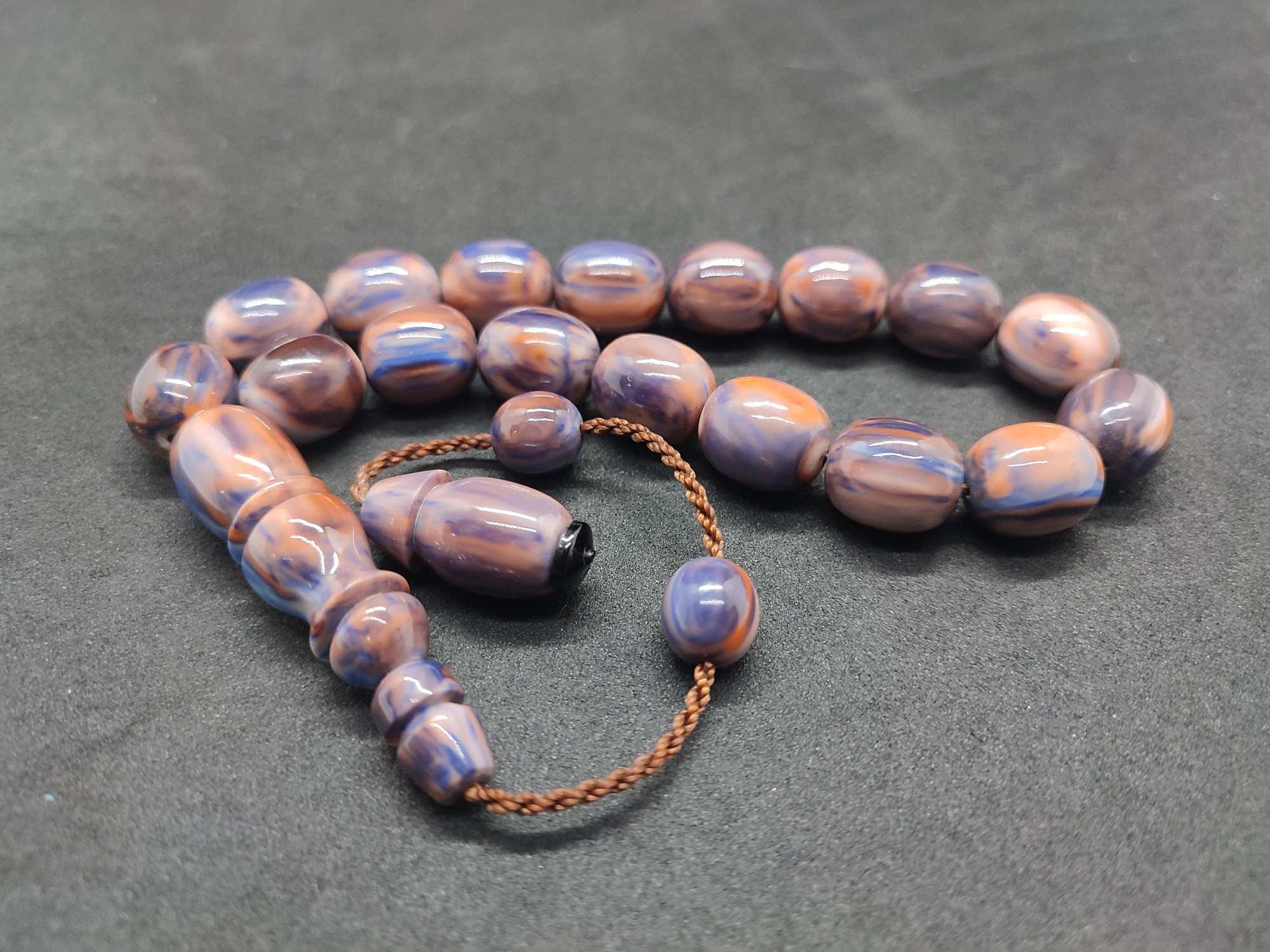 Enes Abdo Usta Eseri Renginin Zirvesi Bir Maskot Bakalit Sertifikalı 9557 küçük resim 2