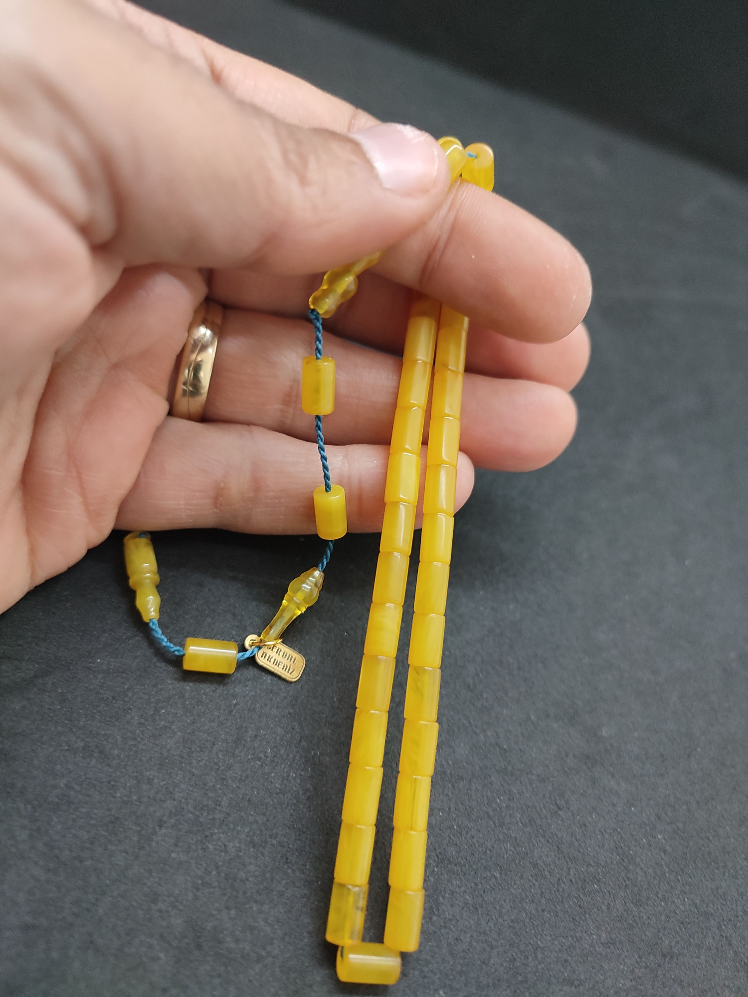 Serdal Akdeniz Usta Eseri Bilek Boy (Küçük Boy) Ok Gibi Bir Sıkma Kehribar Sertifikalı 9594