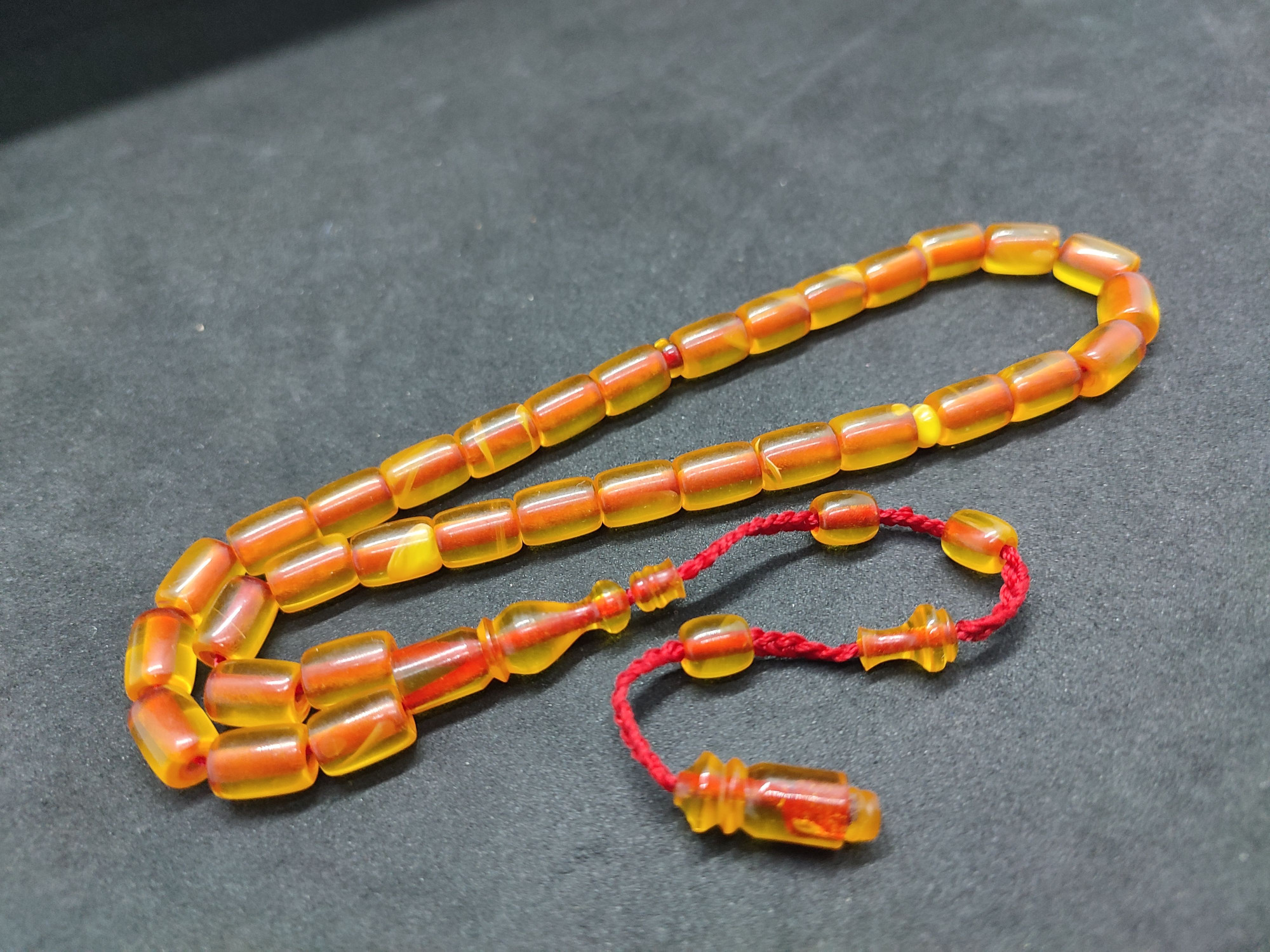 İsa Balkaya Usta Eseri̇ Eski̇ Usul Kat Kat İpe Di̇zi̇li̇ Eski̇ Objeden Sıkma Kehri̇bar Sertifikalı 9657 küçük resim 2