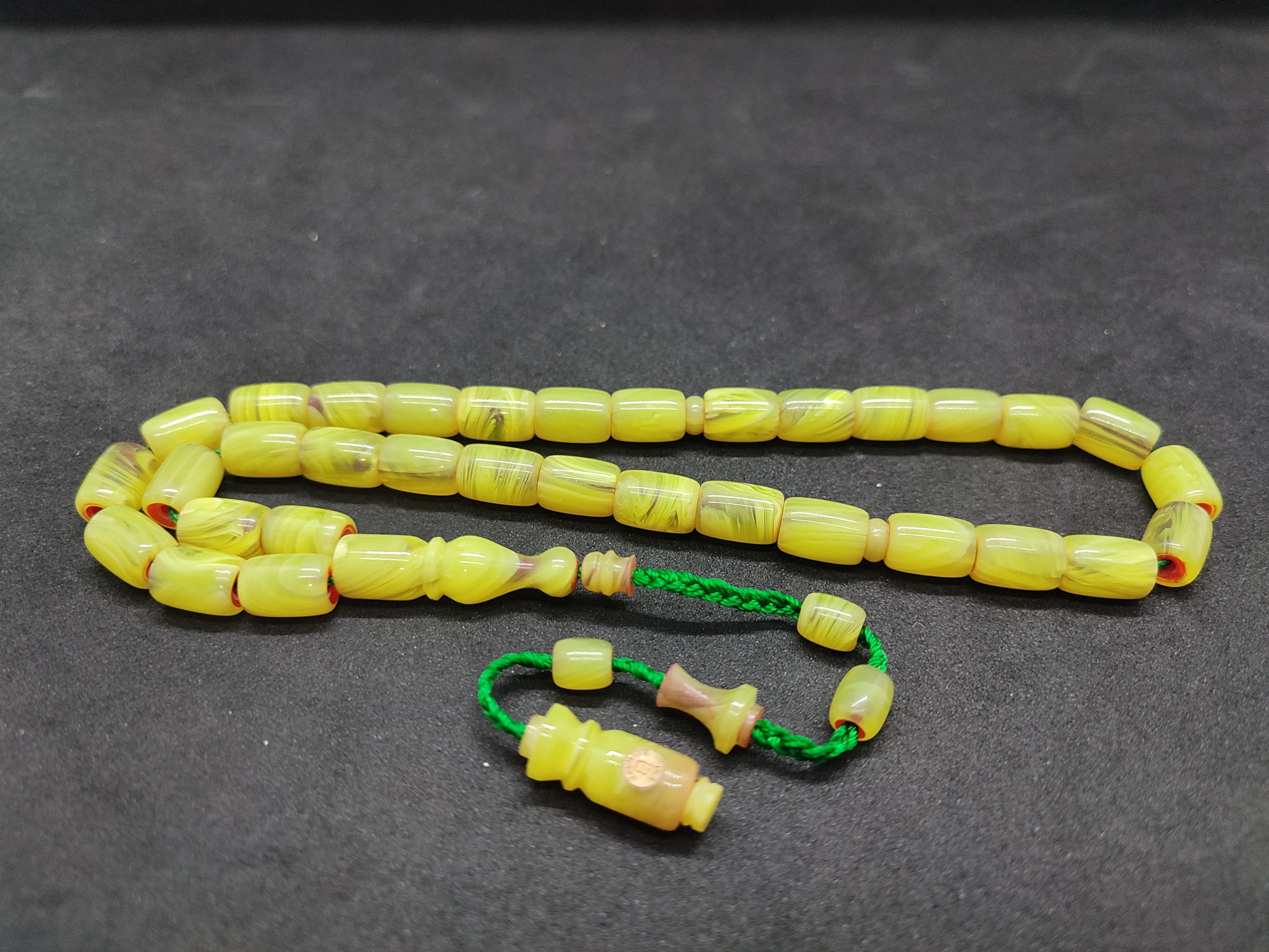 İsa Balkaya Usta Eseri̇ Eski̇ Usul Kat Kat İpe Di̇zi̇li̇ Eski̇ Objeden Sıkma Kehri̇bar Sertifikalı 9661 küçük resim 2