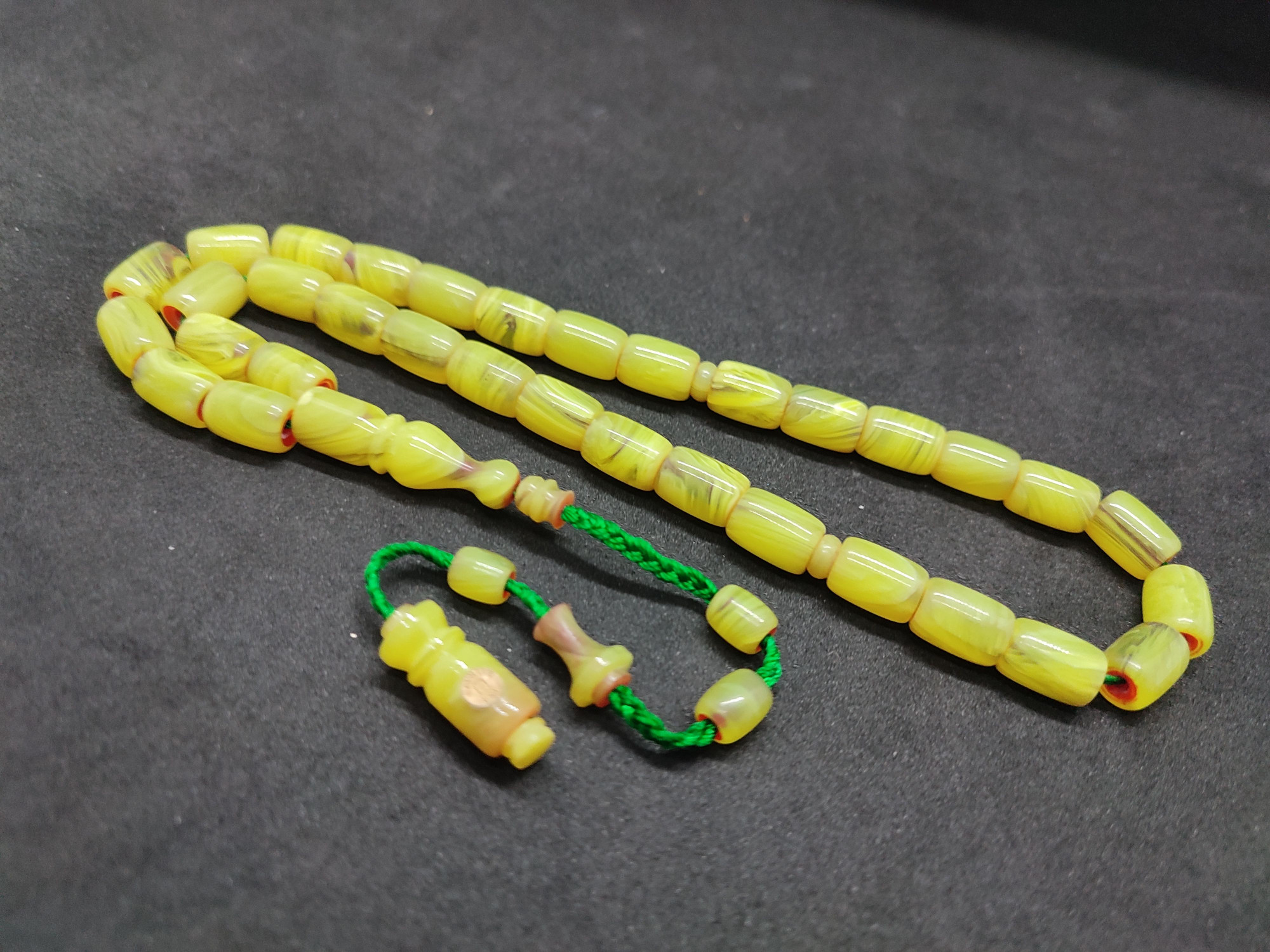 İsa Balkaya Usta Eseri̇ Eski̇ Usul Kat Kat İpe Di̇zi̇li̇ Eski̇ Objeden Sıkma Kehri̇bar Sertifikalı 9661 küçük resim 3