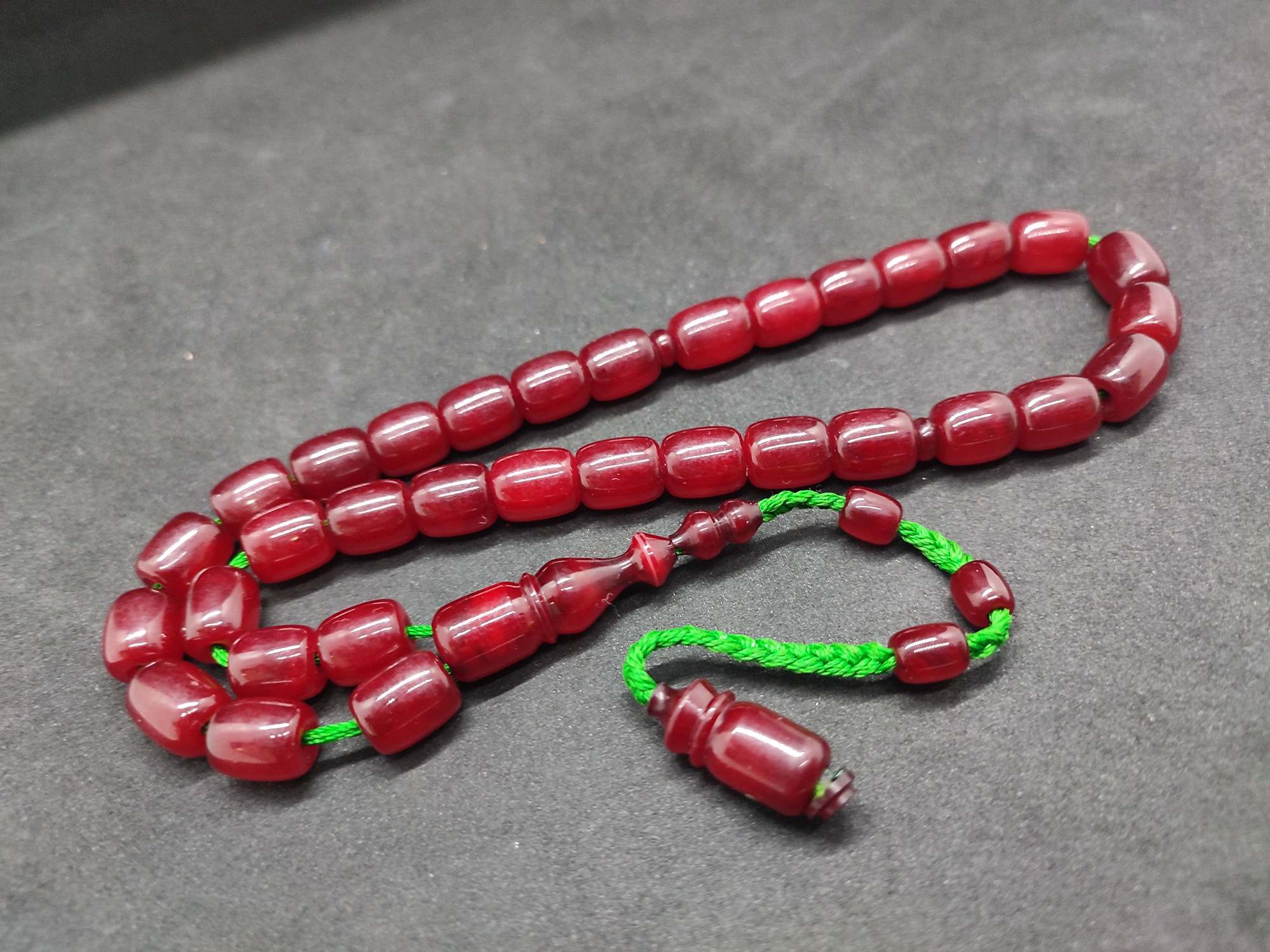 İsa Balkaya Usta Eseri̇ Eski̇ Usul Kat Kat İpe Di̇zi̇li̇ Eski̇ Objeden Sıkma Kehri̇bar Sertifikalı 9664