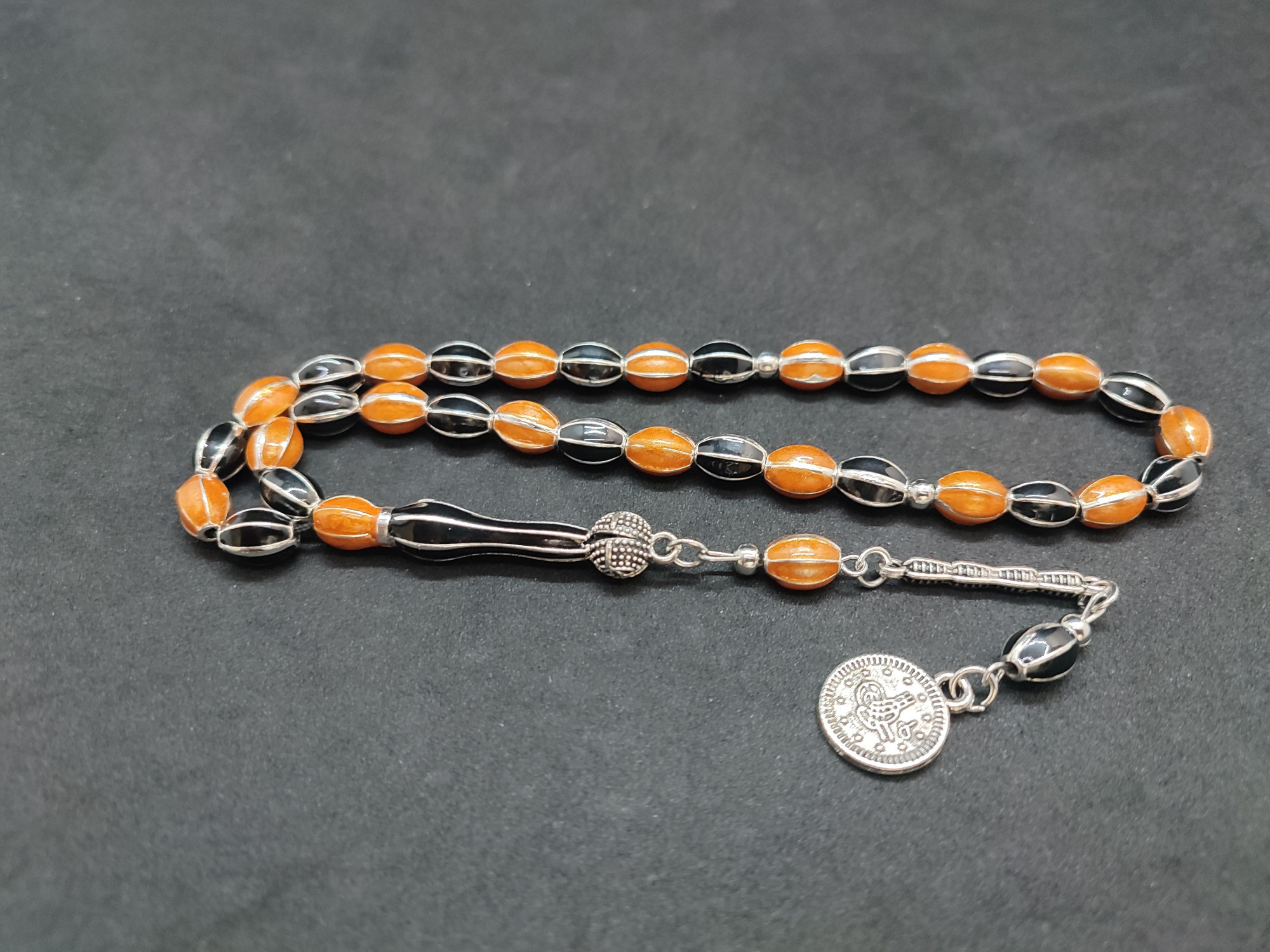 47 Gram Düşük Ayar Gümüş Tesbih 6’lı Yarma Model Sertifikalı 9673