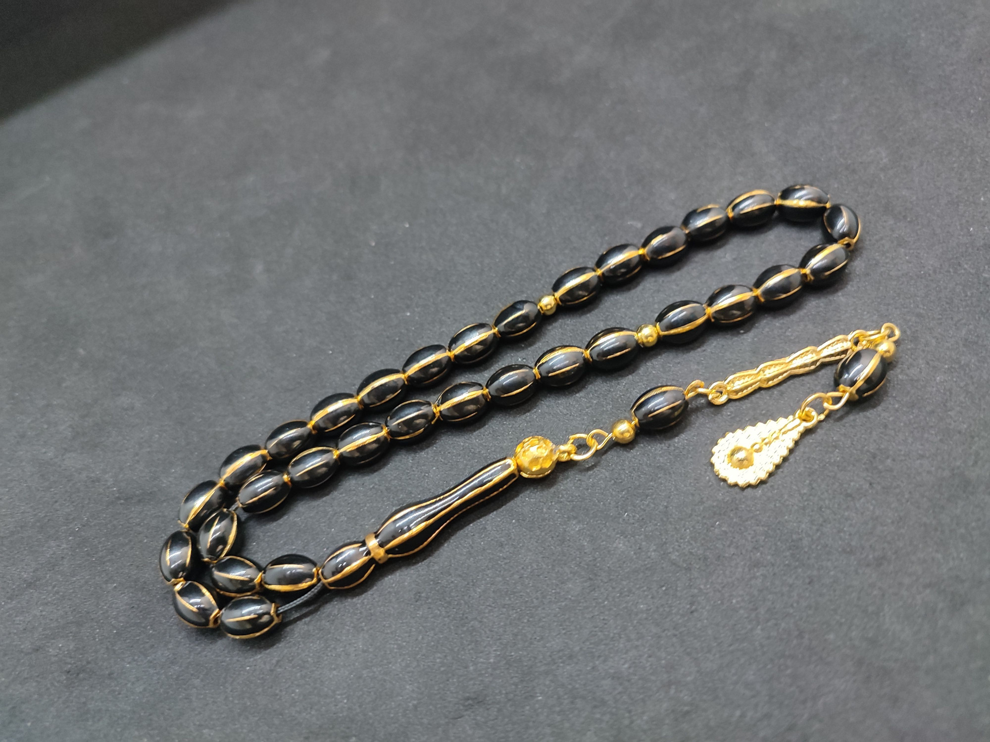 47 Gram Düşük Ayar Gümüş Tesbih 6’lı Yarma Model Sertifikalı 9676