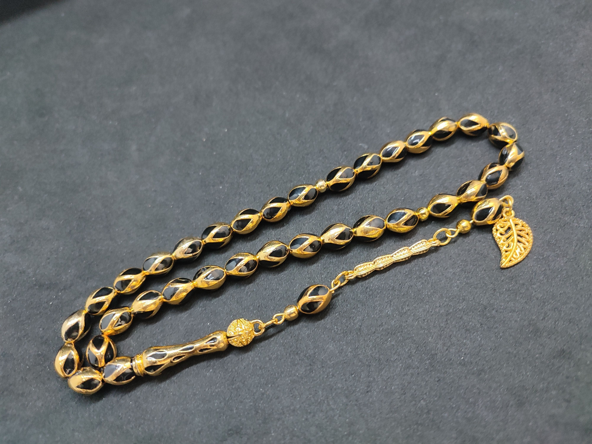 47 Gram Düşük Ayar Gümüş Tesbih 6’lı Yarma Model Sertifikalı 9679