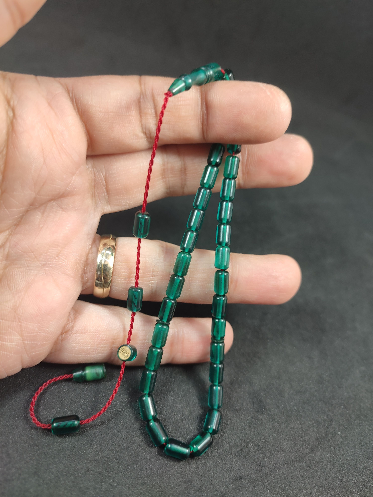 Akif Karasapan Usta Eseri Bilek Boy (Küçük Boy) Kesme Model Zar Kehribar Sertifikalı 9858