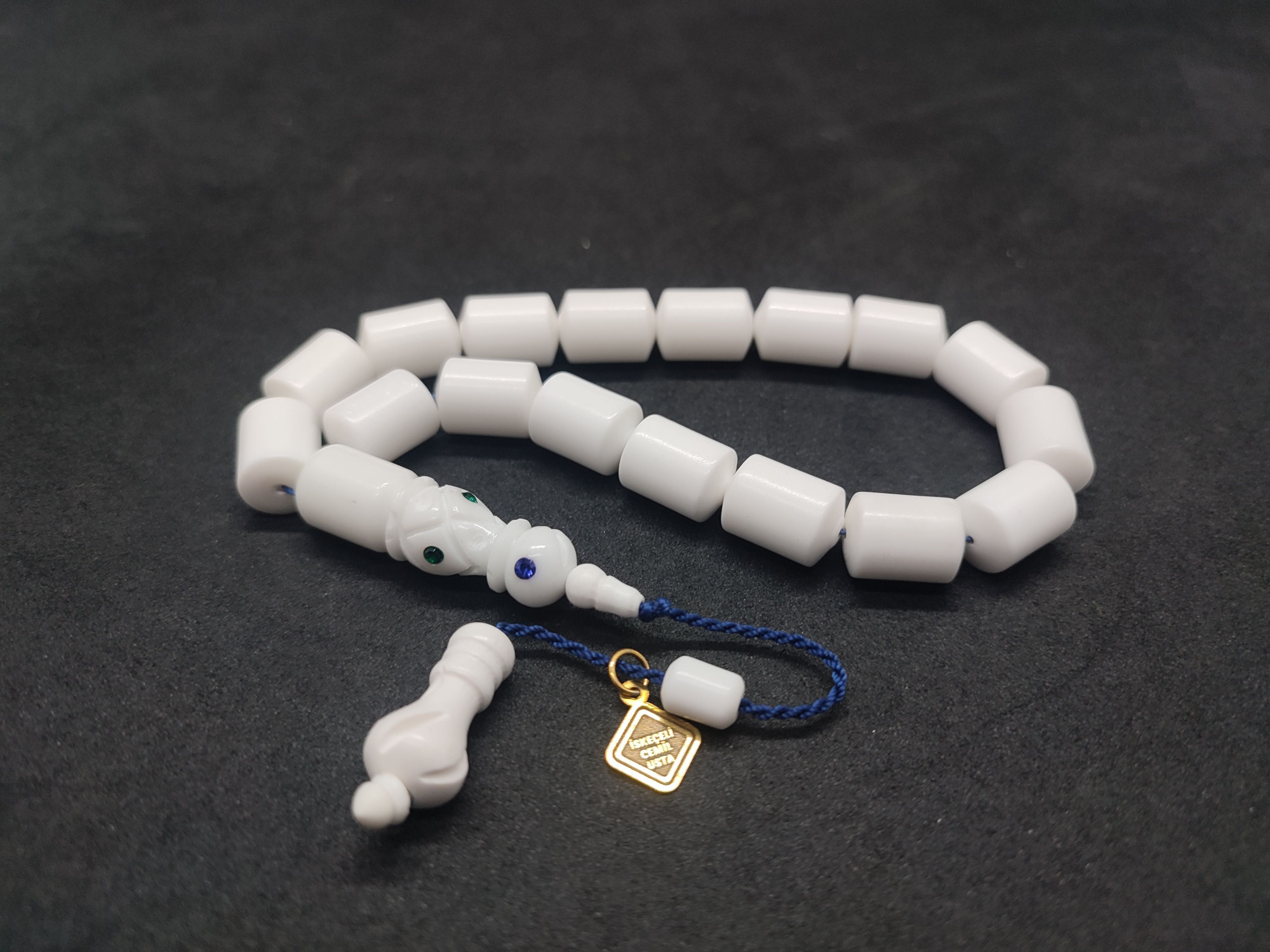 İskeçeli Cemil Usta Eseri Kar Beyazı Maskot Corian Mermer Sertifikalı 10039