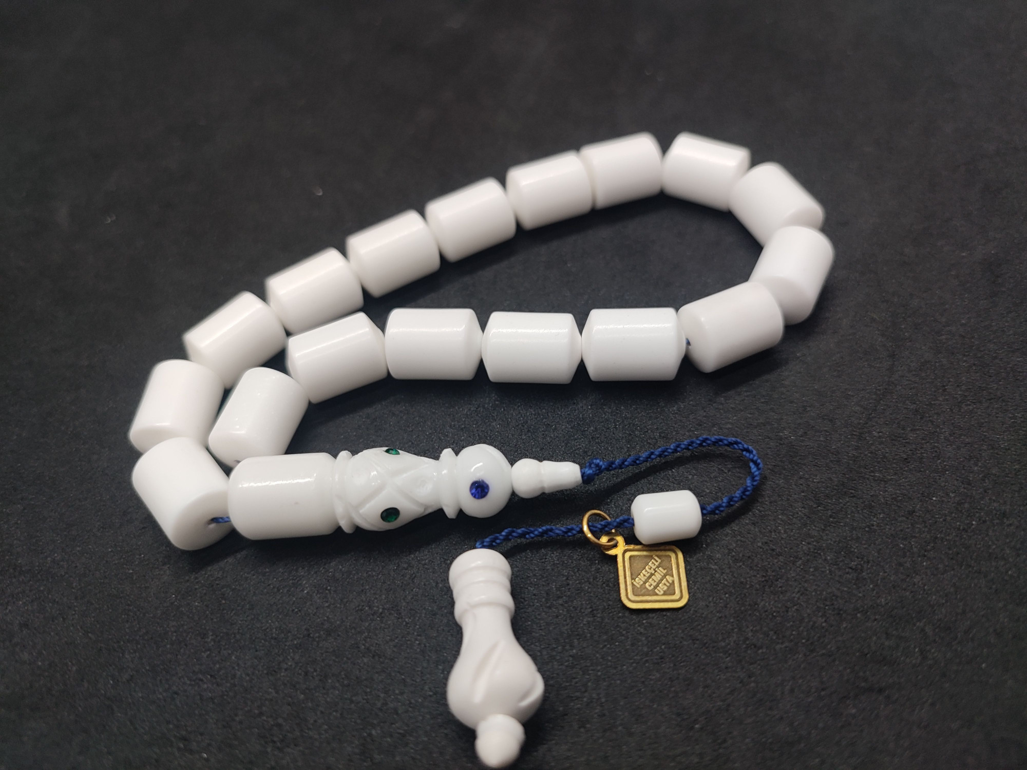 İskeçeli Cemil Usta Eseri Kar Beyazı Maskot Corian Mermer Sertifikalı 10039 küçük resim 2