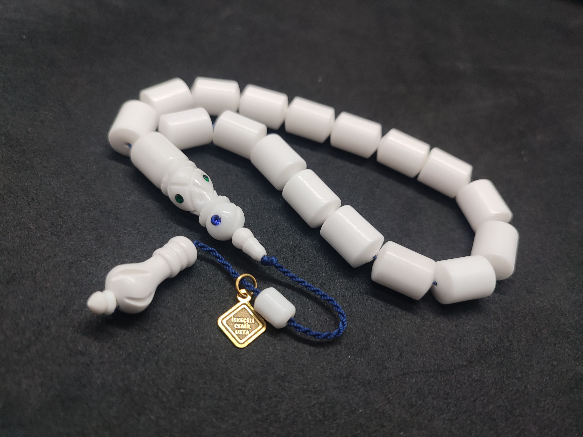 İskeçeli Cemil Usta Eseri Kar Beyazı Maskot Corian Mermer Sertifikalı 10039 küçük resim 4