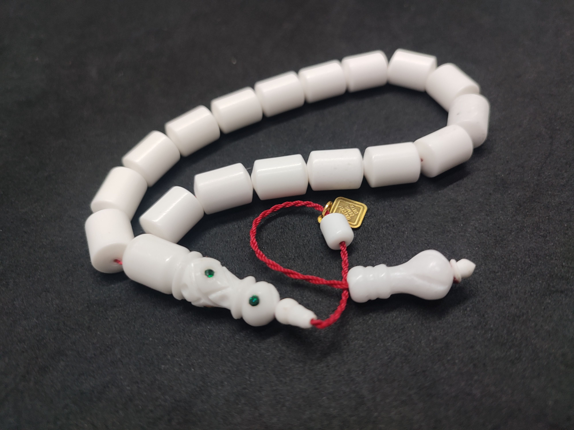 İskeçeli Cemil Usta Eseri Kar Beyazı Maskot Corian Mermer Sertifikalı 10040